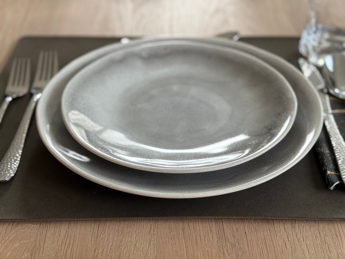 Geschirr Set - 2 Teller & Bowl // 2nd Hand