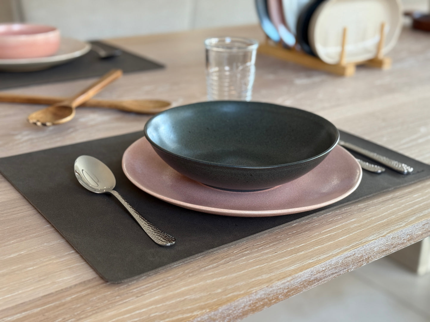 Pasta Bowl 22,5 cm - Preto E Puntos