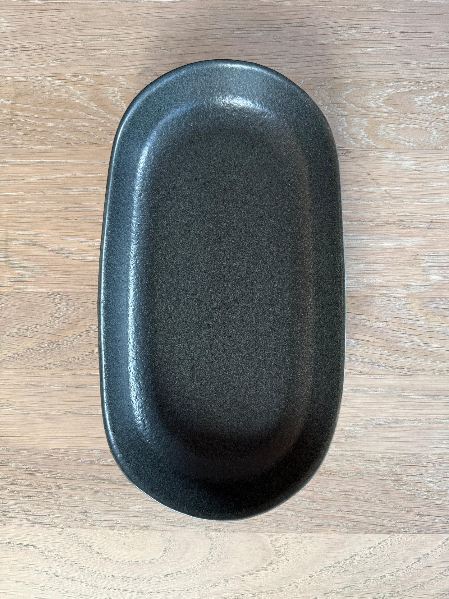 Servierplatte M 25 x 13 cm  - Preto E Puntos